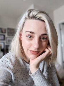 minimalist makeup platinum hair glossier